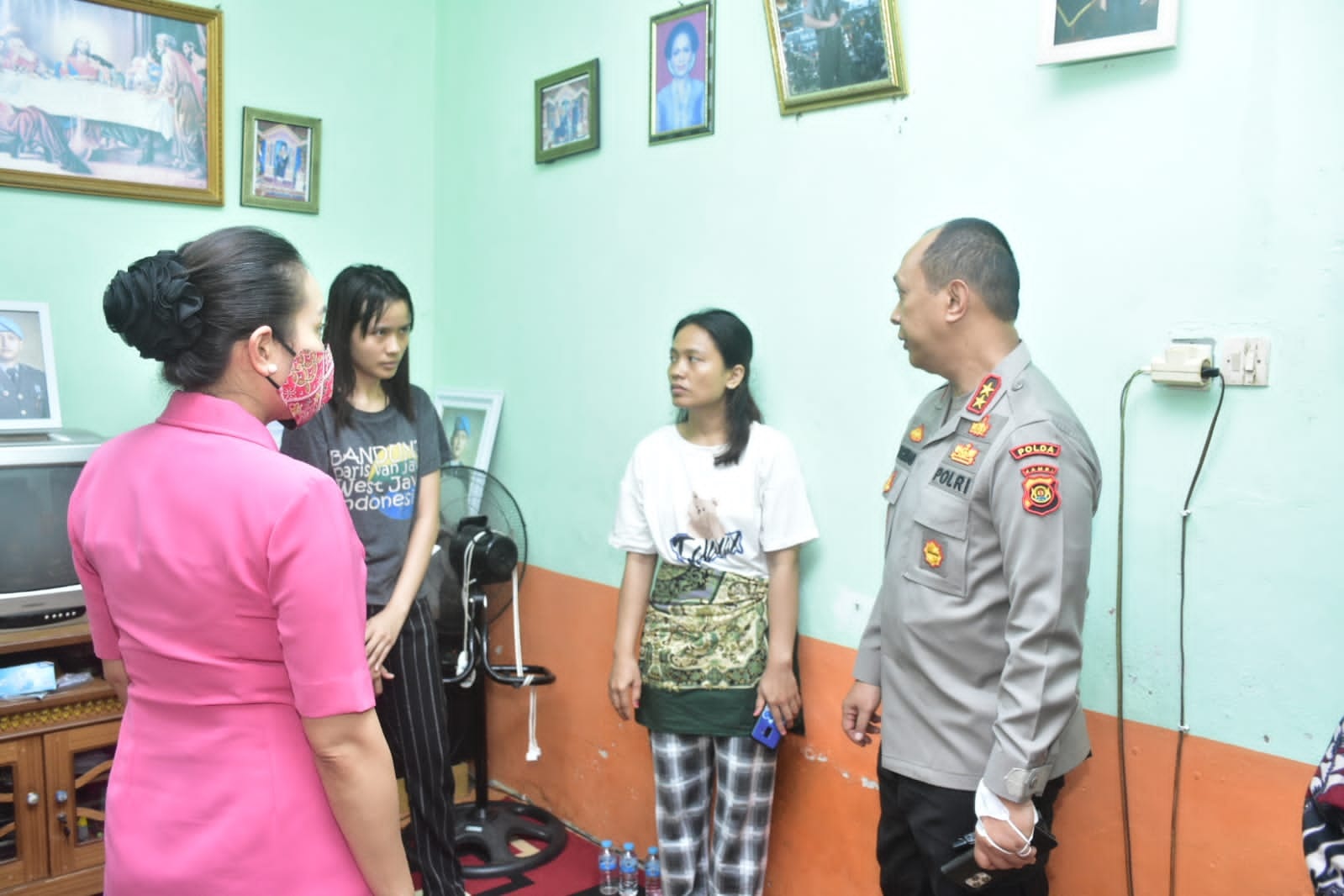 Kapolda Jambi Irjen Albertus Rachmad Wibowo Kembali Datangi Orang Tua Brigadir Nopryansyah Yosua Hutabarat