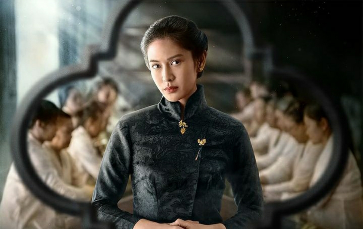 Makna Mendalam Kebaya Janggan, Outfit Dian Sastro di Serial Gadis Kretek