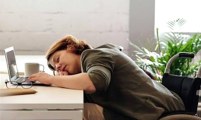 5 Tips Menghilangkan Kantuk saat Lembur Kerja, Nomor 4 Paling Ampuh