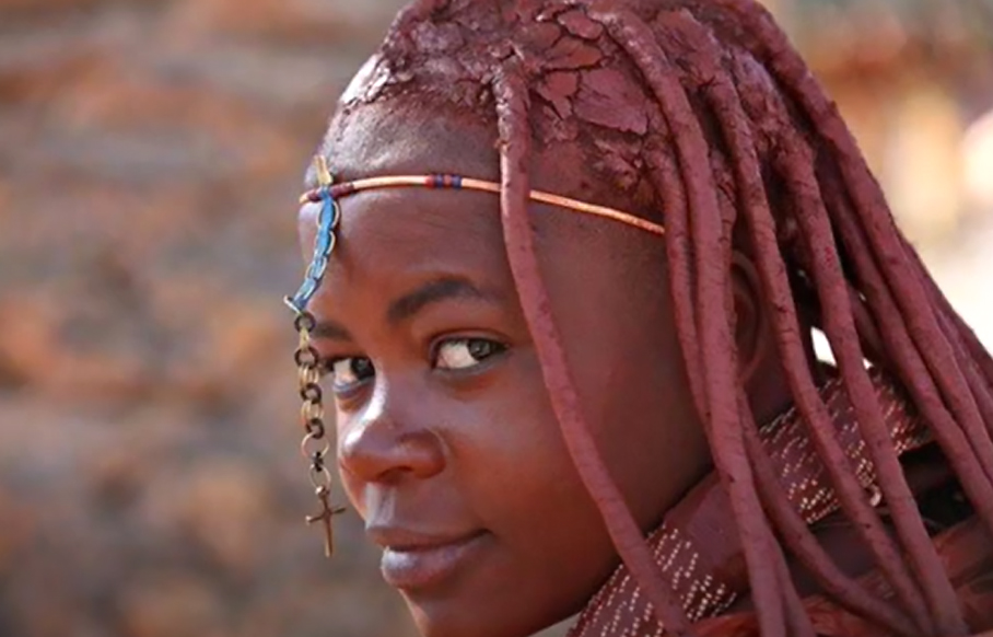Dijuluki Sebagai Wanita Paling Cantik, Suku Himba Afrika Punya Tradisi Unik Mandi Pakai Adonan Lemak Mentega