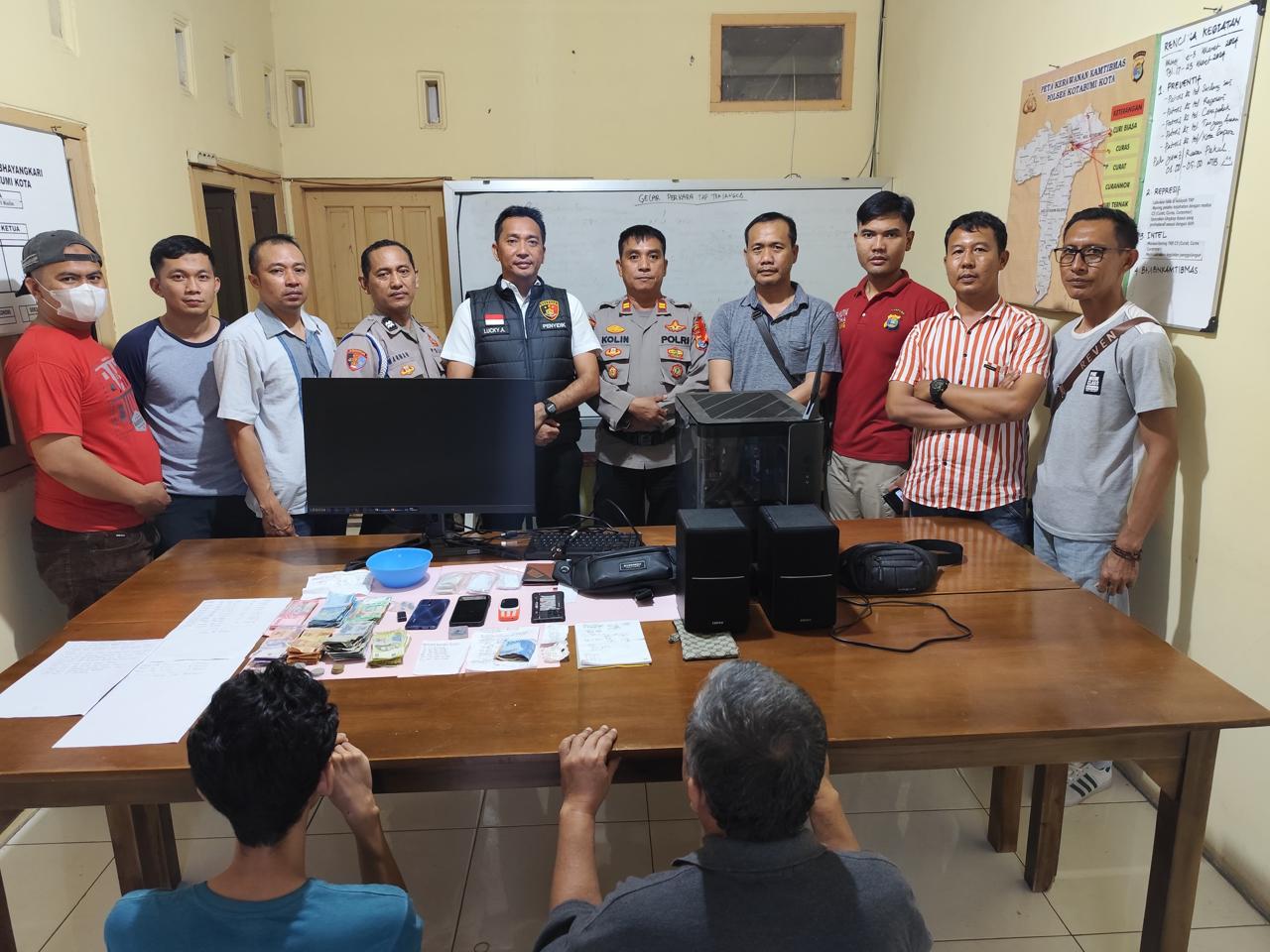 Dua Tersangka Judol di Lampung Utara Diringkus Polisi