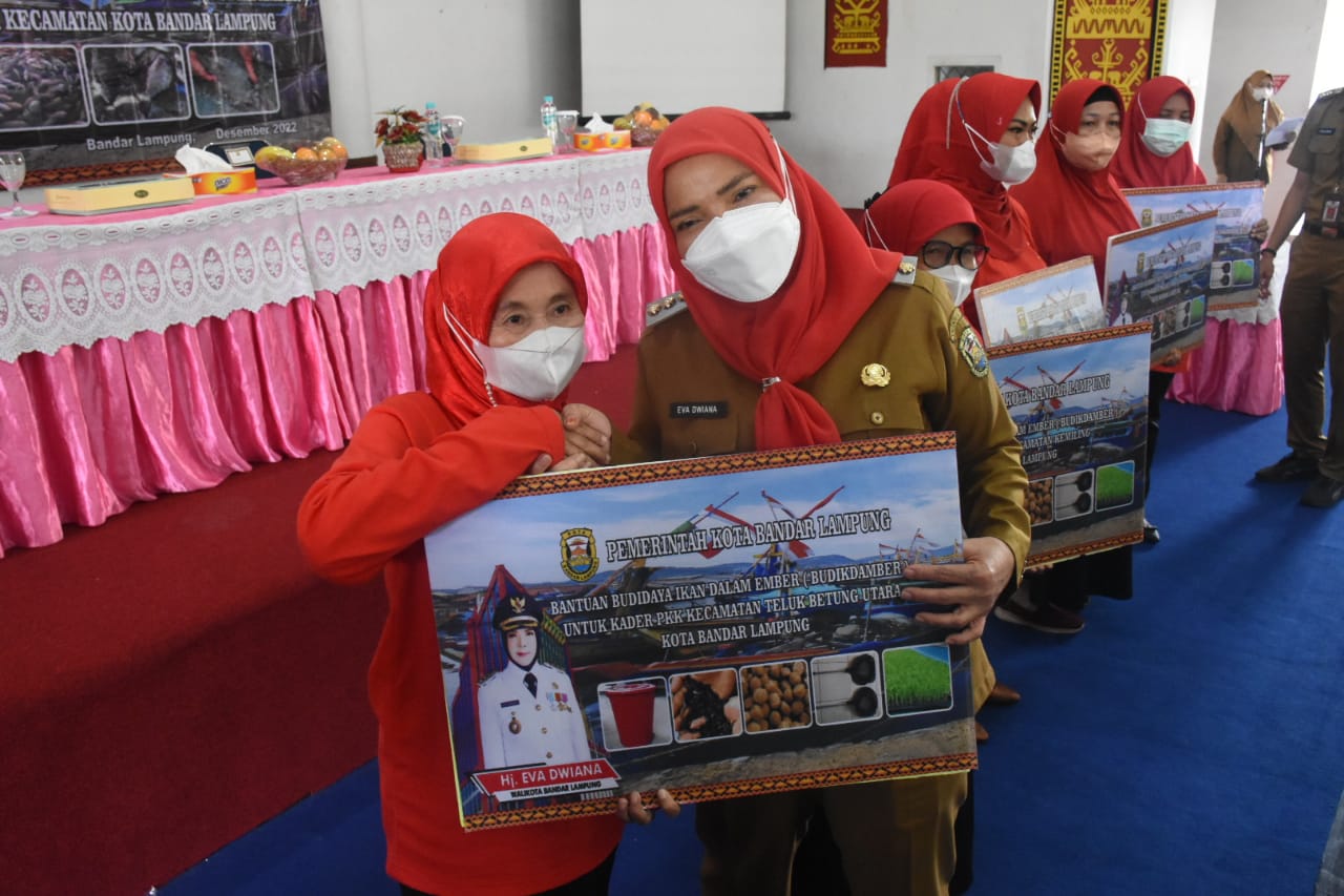 Cegah Stunting, Pemkot Bandar Lampung Gelar Pelatihan Budidaya Ikan Dalam Ember