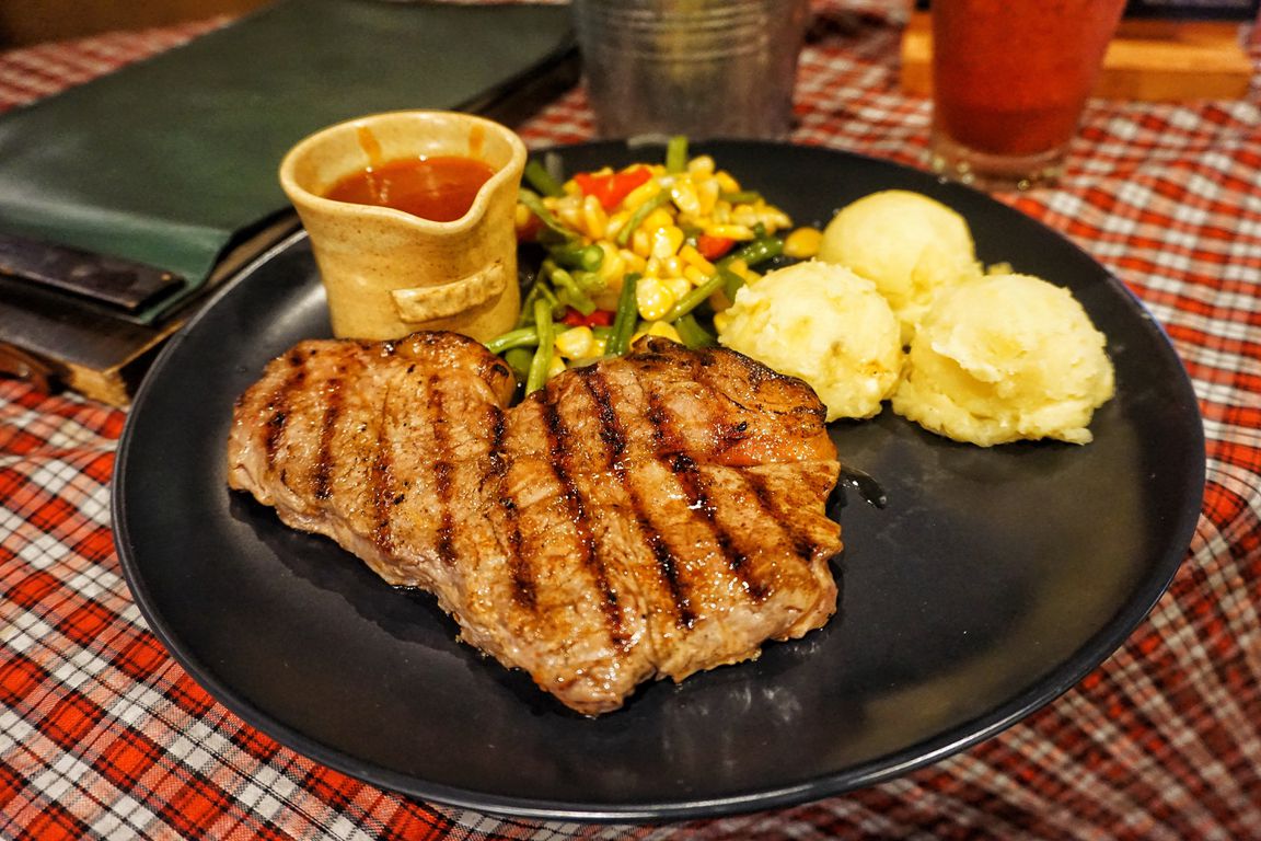 Rekomendasi Kuliner Kekinian di Bandung, Nomor 3 Bikin Ngiler Banget