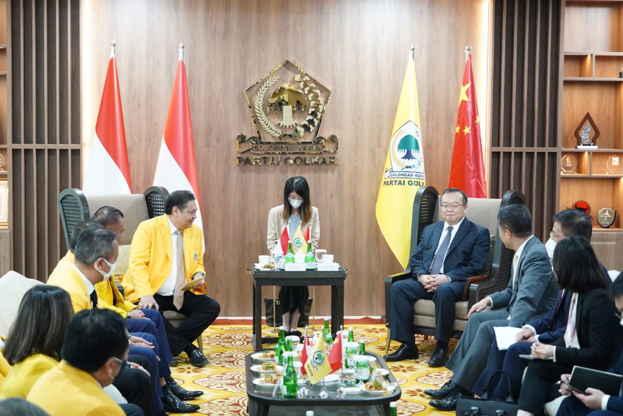 Airlangga Hartarto: Golkar Janjikan Kesinambungan Investasi Tiongkok Saat Temui PKC