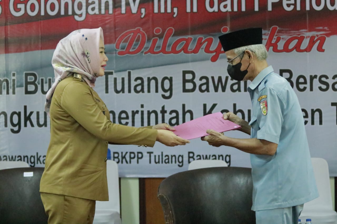 Silaturahmi dengan Ribuan Pegawai, Bupati Winarti Minta Layani Warga dengan Hati