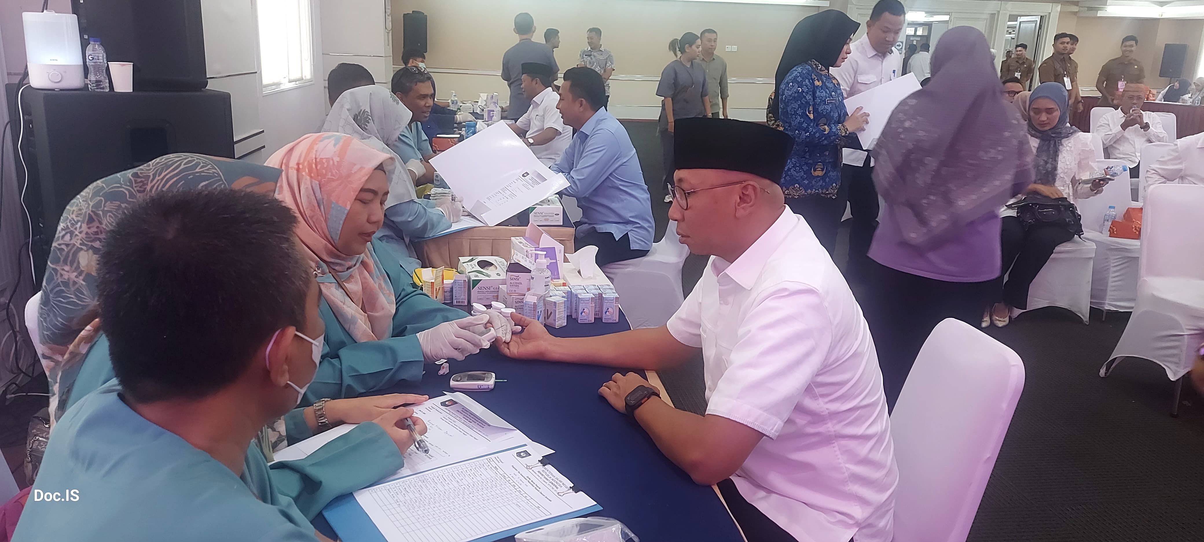 Mirza-Jihan Selesaikan Tes Kesehatan di Kemendagri, Tegaskan Kesiapan Pimpin Lampung