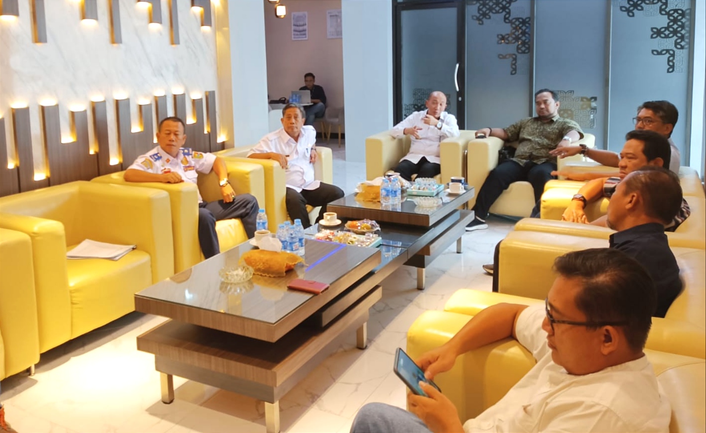 Pj. Bupati Tanggamus Lampung Kunjungi Pelindo Regional 2 Panjang, Bahas Operasional Dermaga Batu Balai