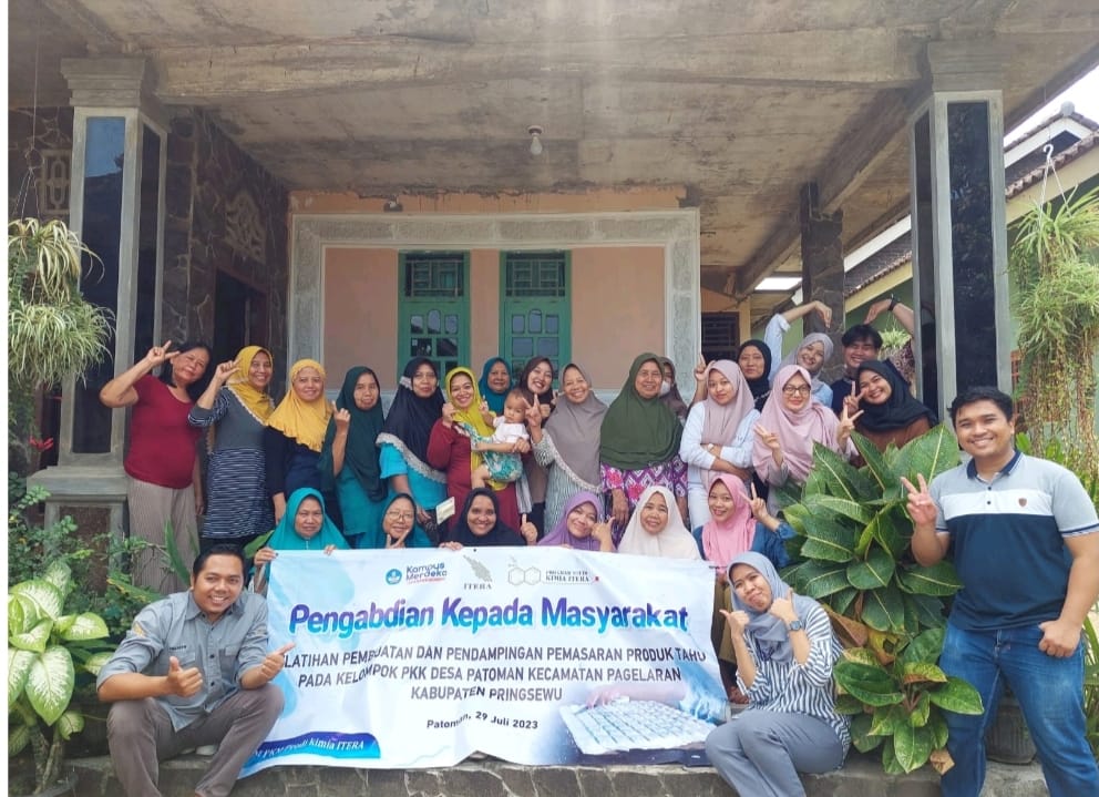 Prodi Kimia Itera Beri Pelatihan Pembuatan dan Pendampingan Pemasaran Produk Tahu