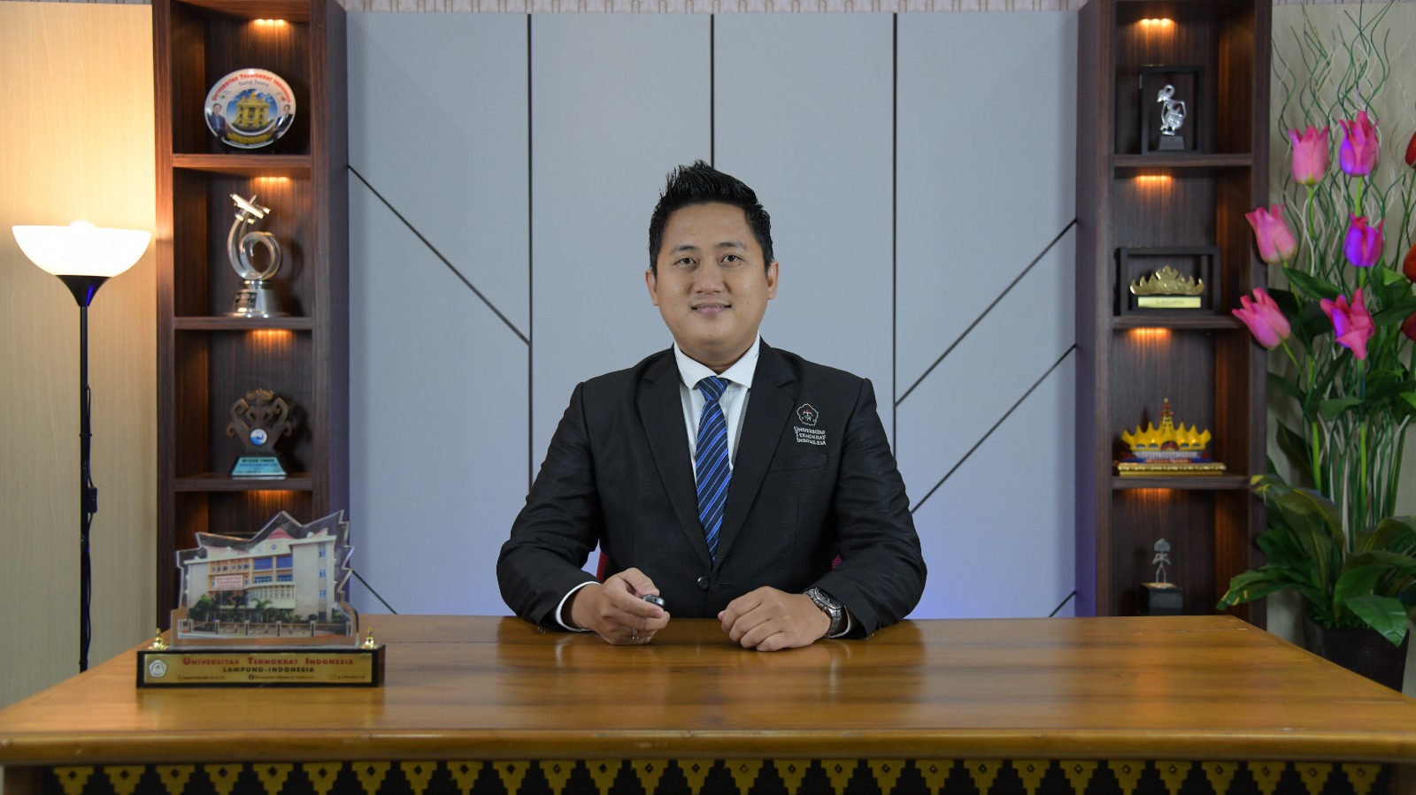 Model Sistem Dinamik untuk Perencanaan Teknologi Informasi