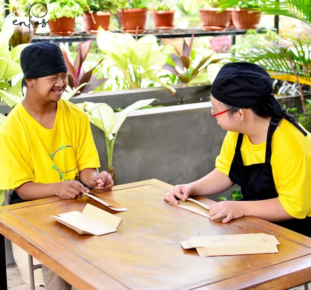 Deretan Cafe di Indonesia Pekerjakan Teman Disabilitas, Satu Diantaranya Ada di Lampung