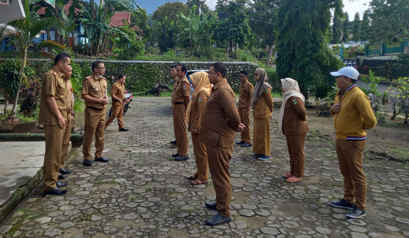 Asisten dan BKPSDM Tanggamus Lakukan Kunjungan Tidak Terjadwal ke OPD, Hasilnya…