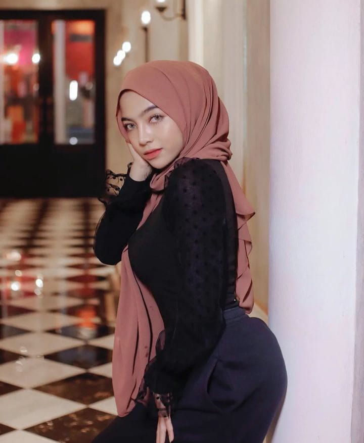 TikToker Oklin Dikecam Netizen, Unggah Video yang Tak Senonoh