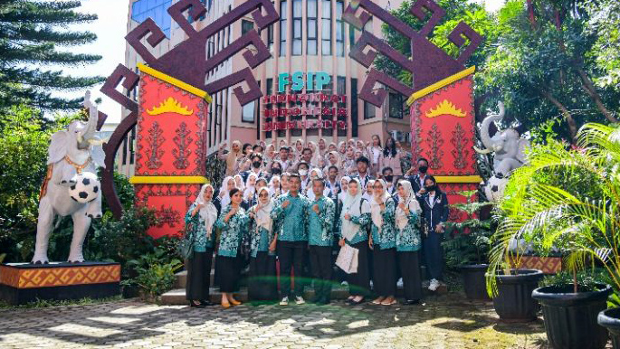 Kunjungi Universitas Teknokrat Indonesia, Siswa SMK Mitra Bhakti Dapat Motivasi Dari Wakil Rektor