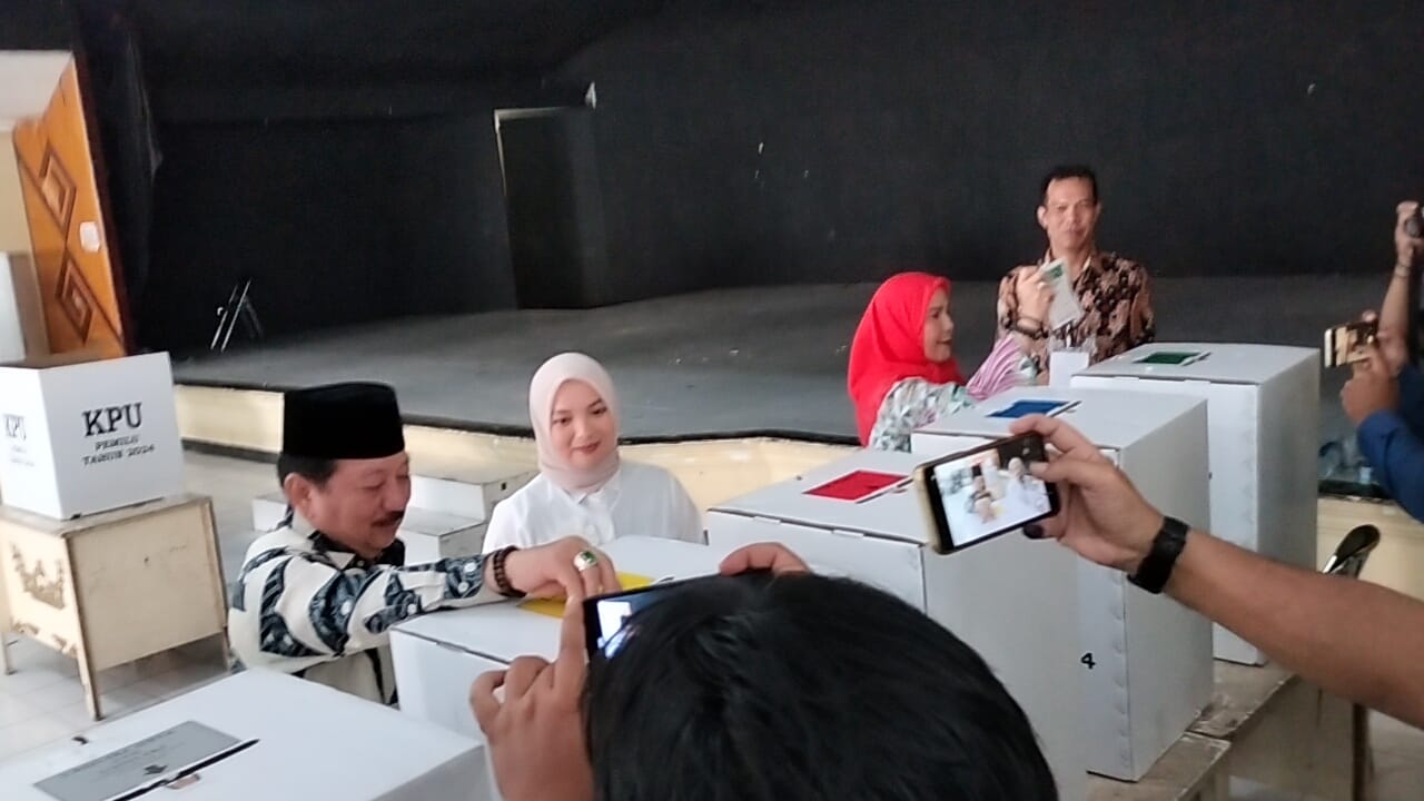 Usai Nyoblos di TPS 07 Palapa, Walikota Bandar Lampung Eva Dwiana Berpesan Hal Ini