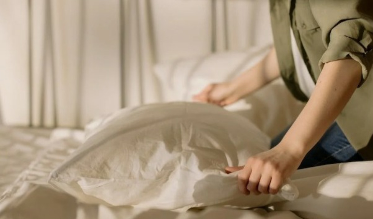 Mau Cegah Jerawat di Wajah? Cukup Rutin Mengganti Sarung Bantal