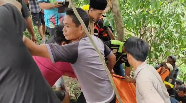 Terpeleset di Sungai Dusun Kandis, Santri Ditemukan Meninggal Dunia