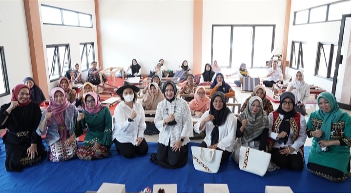 Fokus Pengembangan Desain Tapis di Pringsewu