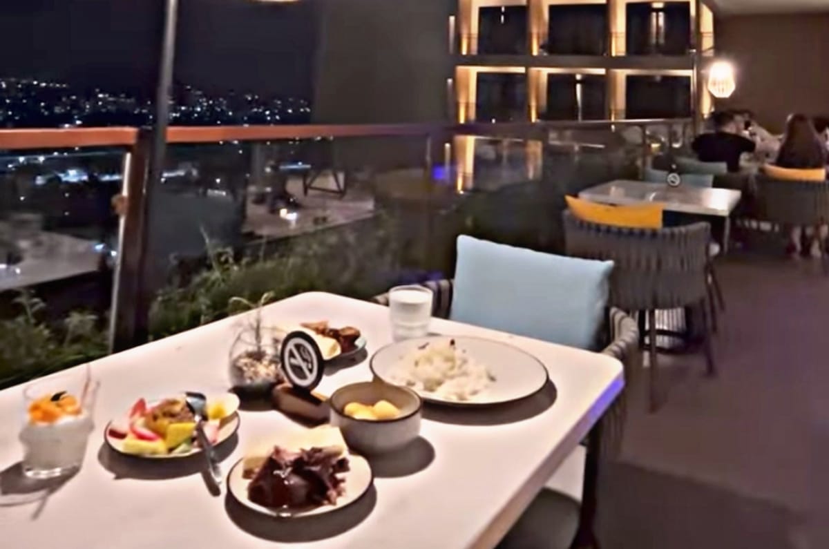 AYCE Street Food Sepuasnya Rp 150 Ribuan di Holiday Inn Lampung Bukit Randu, Gas Malam Mingguan Bareng Ayang!