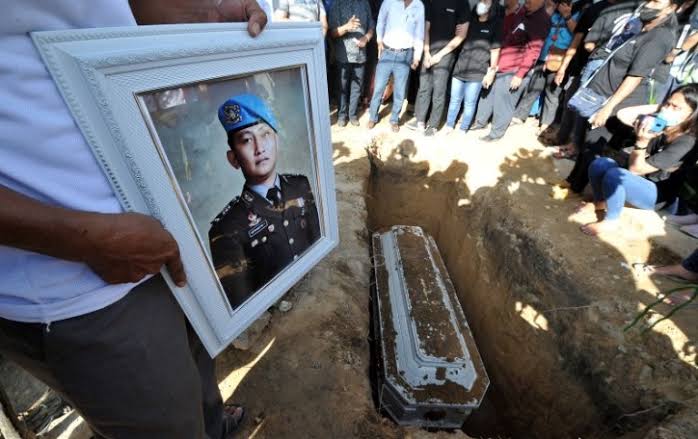 10 Telepon Seluler terkait Tewasnya Brigadir J Telah Diperiksa, Isi Chat dan Foto Diungkap Komnas HAM