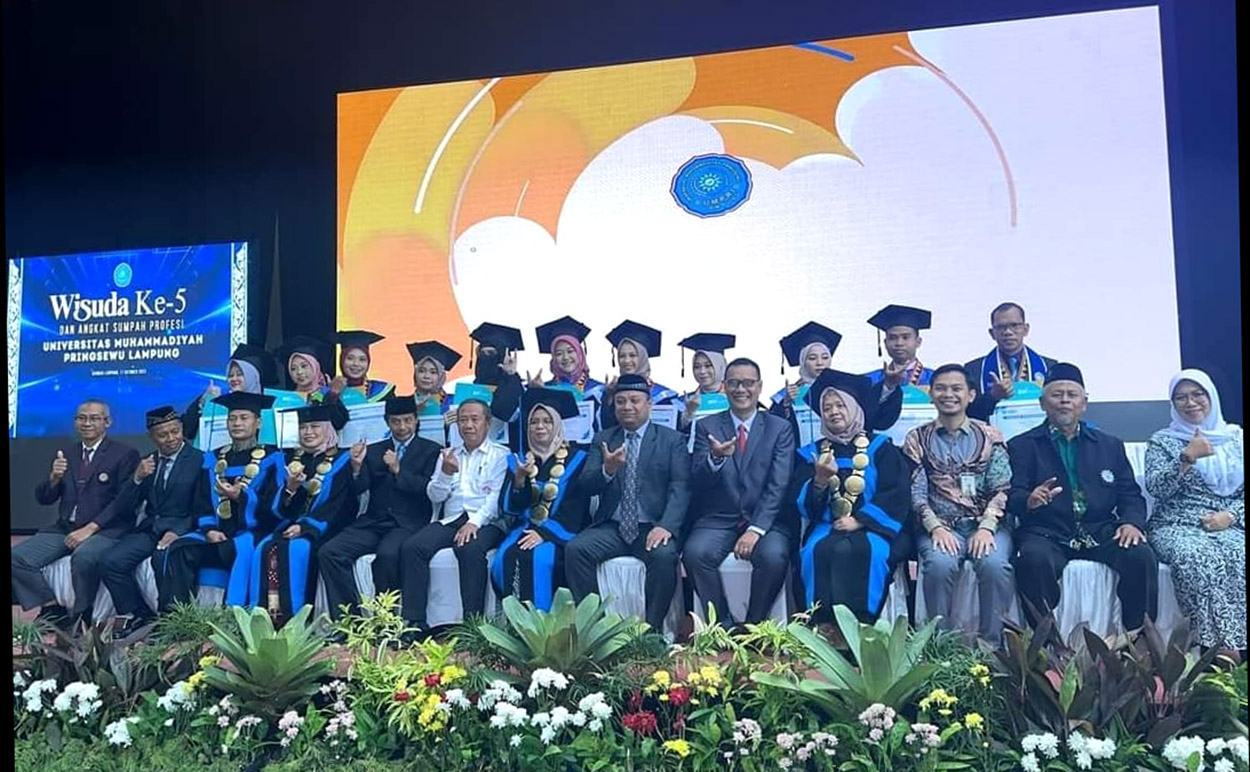 11 Wisudawan Umpri Lampung Jadi Lulusan Terbaik dan Dapat Beasiswa