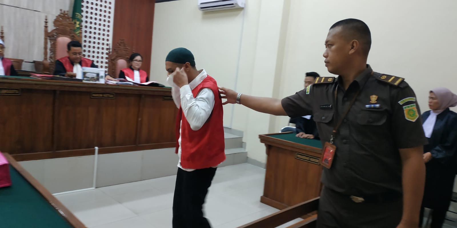 Kurir Sabu Jaringan Gembong Narkoba Fredy Pratama Dituntut Seumur Hidup