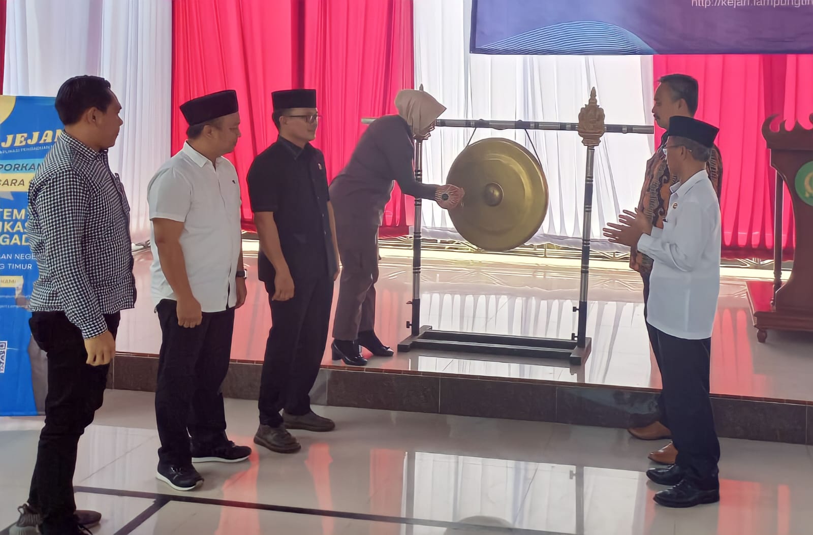 Permudah Pengaduan Masyarakat, Kejari Lampung Timur Luncurkan Aplikasi E-Jejama