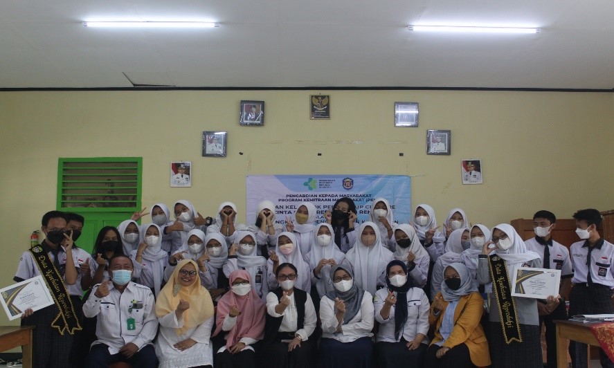 Tim PKM Poltekkes Sambangi SMAN 4 Metro