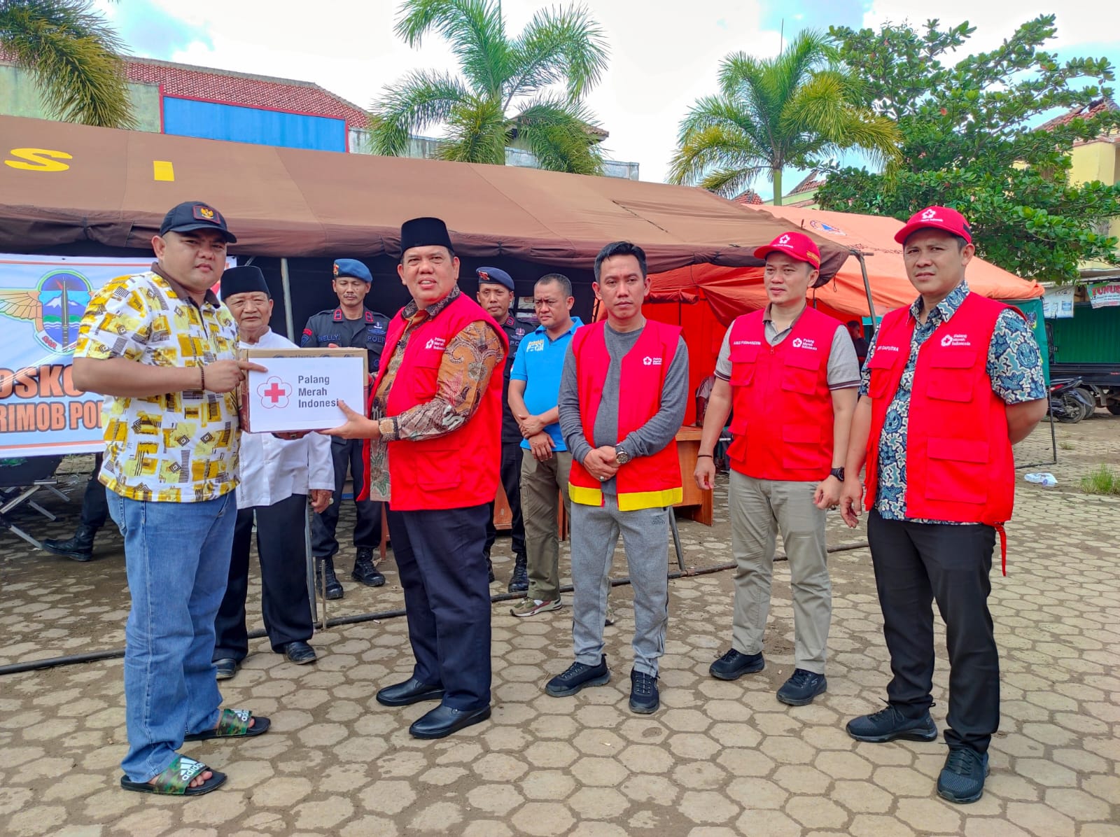 Banjir di Lamtim Surut, Bantuan Mulai Berdatangan