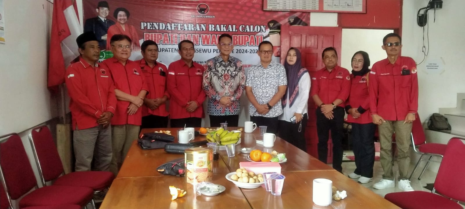 Lanjutkan Pembangunan di Pringsewu, Mantan PJ Bupati Adi Erlansyah Ambil Formulir Bupati di PAN dan PDIP