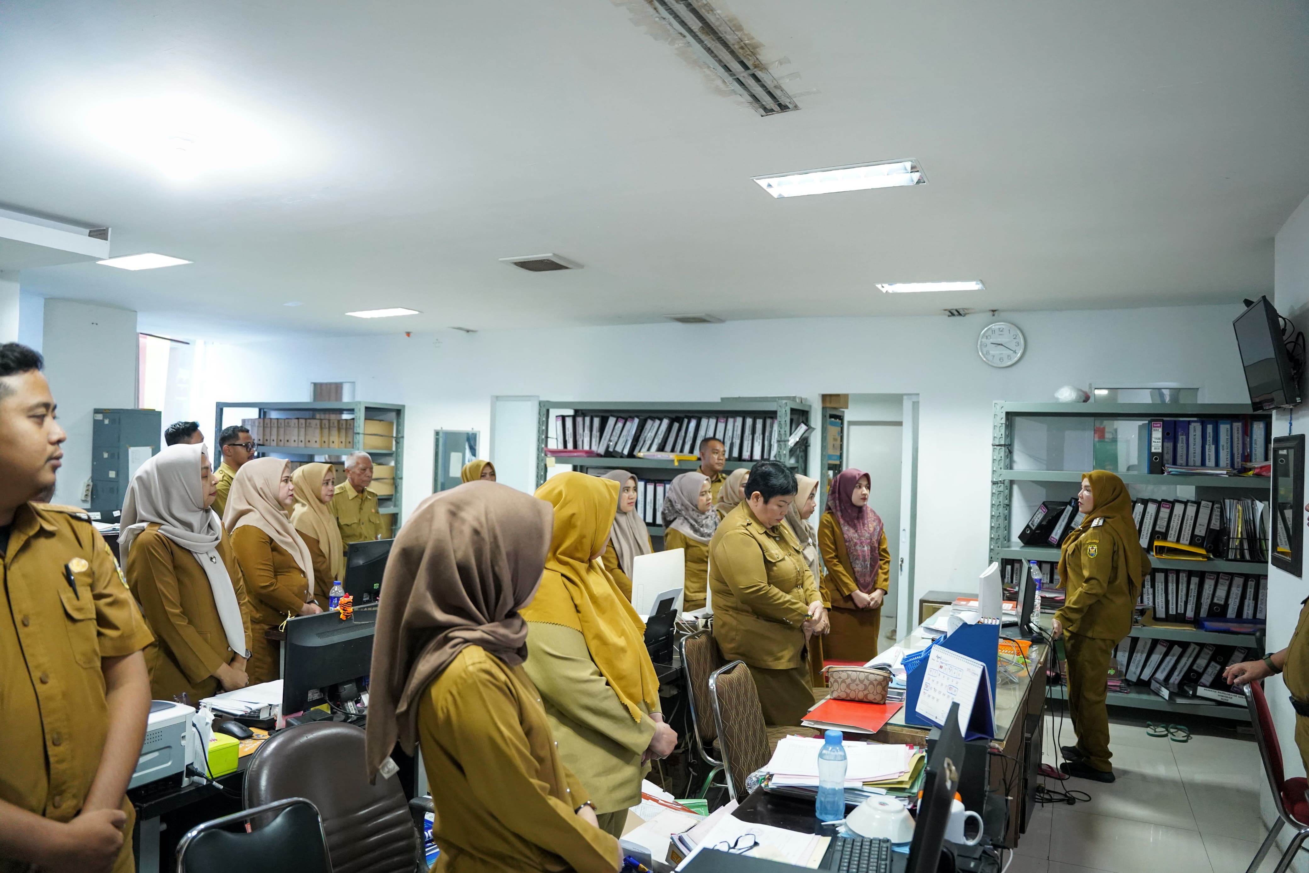 Hari Pertama Masuk Kerja, Wali Kota Bandar Lampung Sidak OPD