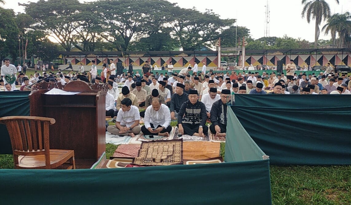 Sholat Idul Fitri di Lapangan Merdeka, Pj. Bupati Tanggamus Lampung Sampaikan Pesan Ini