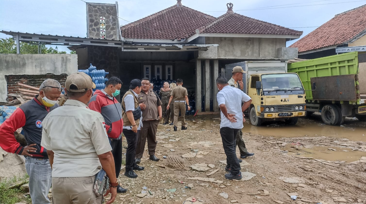 Tim Gabungan Turun, Temukan Empat Usaha di Pringsewu Tanpa Dokumen Perizinan Lengkap