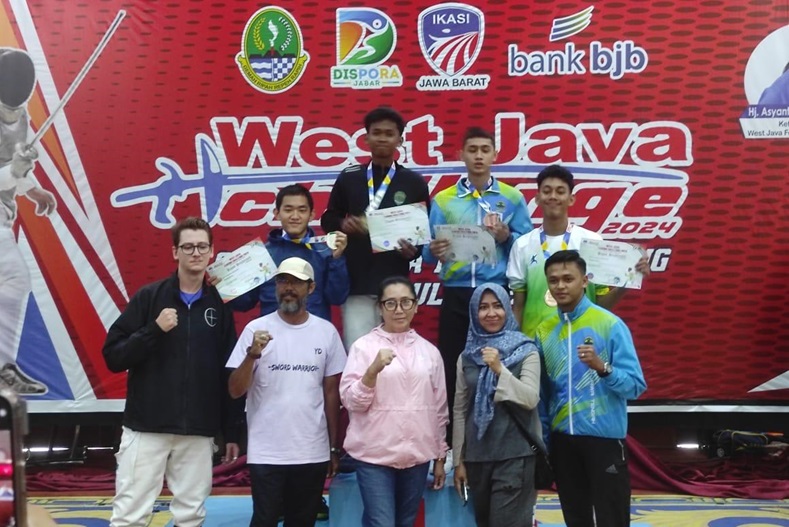 Debut di Kejurnas West-Java Challenge, Tim Anggar Lampung Boyong Satu Emas
