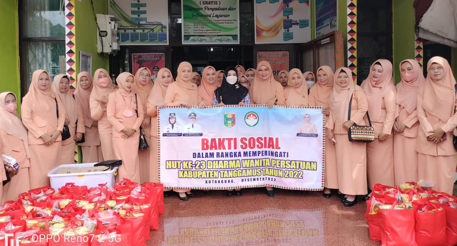 HUT Ke-23 DWP, Bupati Tanggamus Beri Bantuan Sosial untuk Cleaning Service dan Penjaga Kantor