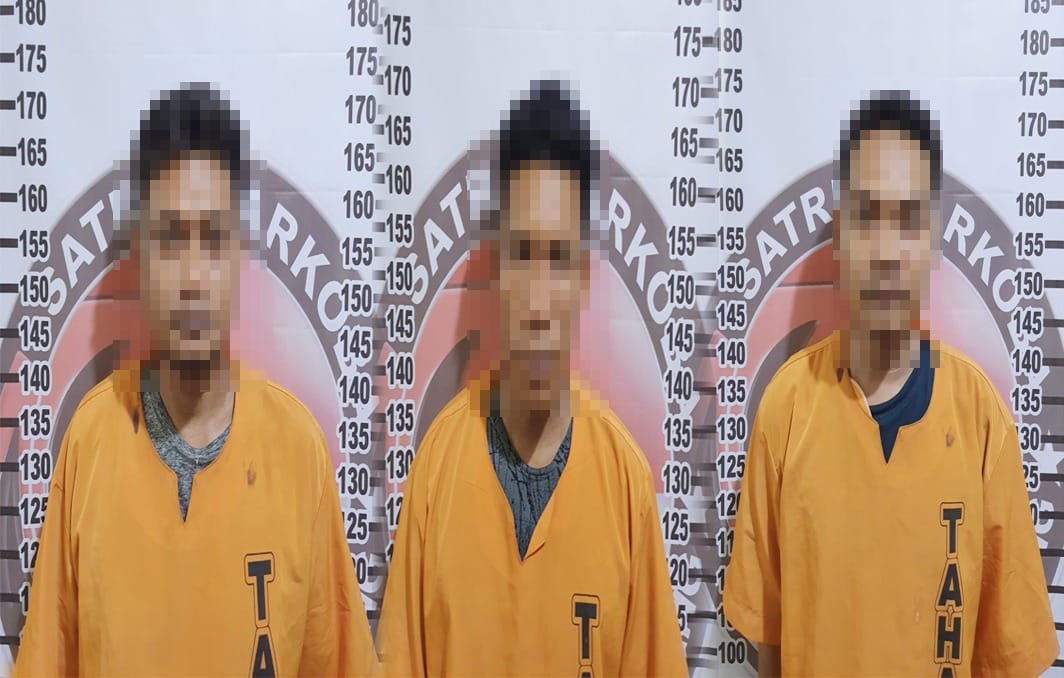 Tangkap 3 Pengedar Narkoba di Tulang Bawang, Polisi Sita Timbangan Digital dan Puluhan Plastik Klip