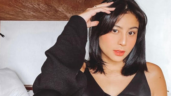Awkarin Tinggalkan Instagram 7,9 Juta Followers: Yang Kalian Lihat di Handphone Tak Setengahnya Jati Diriku