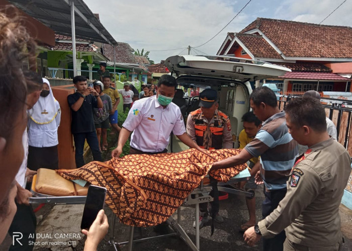 Akibat Banjir, Bocah SD Tenggelam Saat Pulang Sekolah