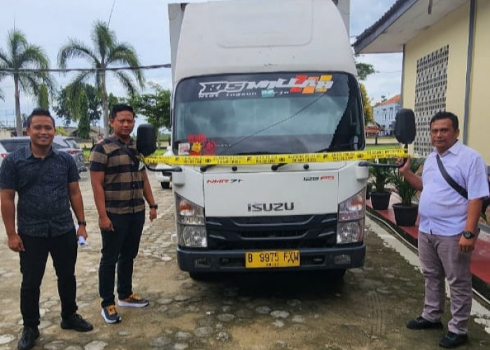 Polres Lampung Timur Amankan Dua Tersangka Illegal Logging 