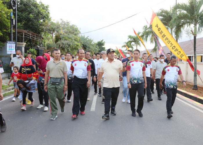 Gubernur Arinal Djunaidi Lepas Jalan Sehat dalam Rangka HUT Brimob Polri ke-77 Tahun 2022