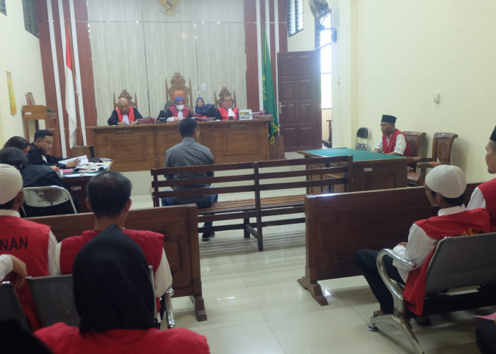 Sakit, Mantan Wabup Lamsel Tak Hadir di Kasus Penggelapan Excavator