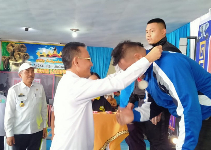 Jawa Barat Juara Umum Kejurnas Angkat Berat di Pringsewu 