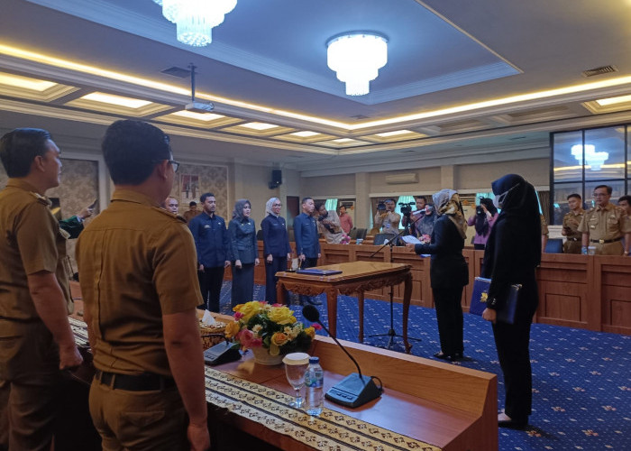 Wakil Gubernur Lantik 6 Jabatan Administrator, Ini Daftarnya