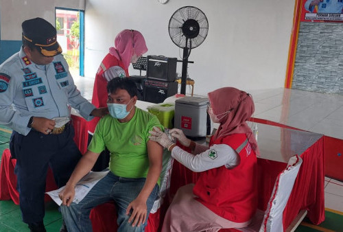 Permudah Syarat untuk Berkunjung, Warga Binaan dan Pengunjung Turut Divaksinasi Booster