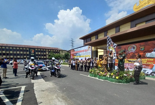HUT Ke-76 Bhayangkara, Polda Lampung Bagikan 7.600 Paket Sembako
