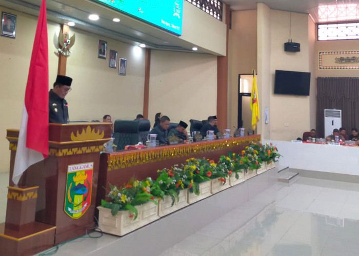 DPRD Tanggamus Paripurna Penyampaian Raperda Pencegahan dan Peningkatan Kualitas Terhadap Perumahan Kumuh