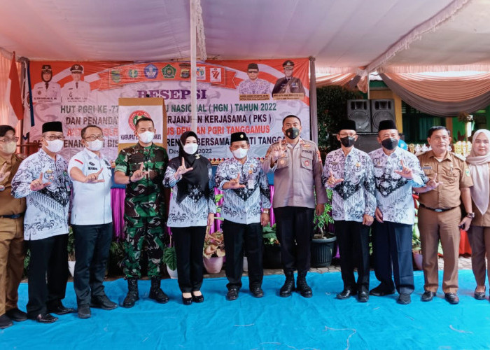 Bupati Tanggamus: PGRI Wadah Perlindungan Guru