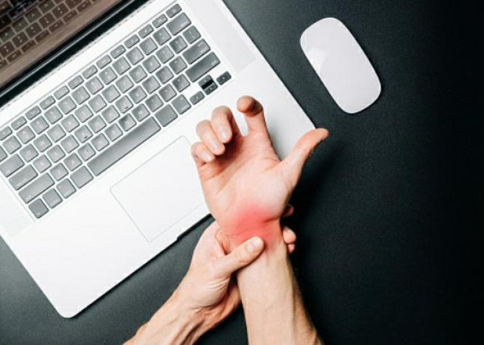Watch Out: Forcing Yourself to Work Too Much Can Cause This Disease