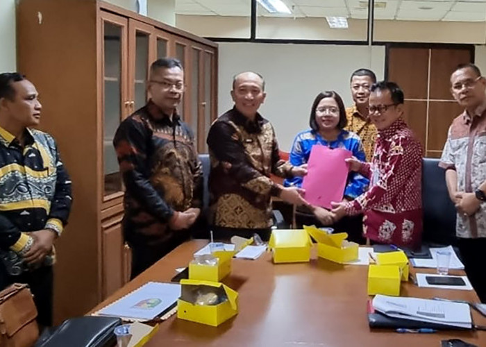 Kunjungi Kemenkes, Pj. Bupati Tanggamus Usul Pembangunan Puskesmas Rawat Inap Pulau Tabuan 