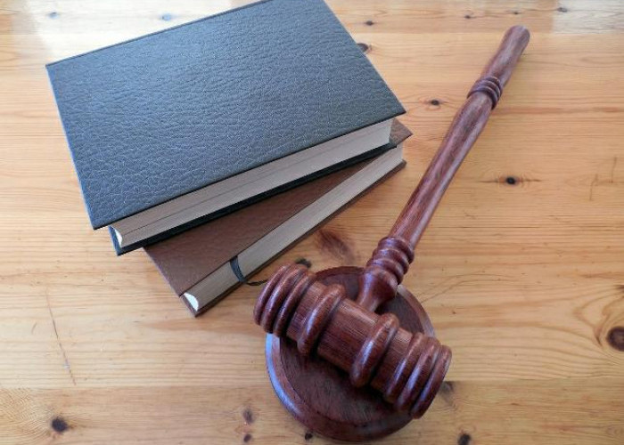 Update Perguruan Tinggi dengan Jurusan Hukum Terbaik di Indonesia, Prospek Kerjanya Bergengsi Lho
