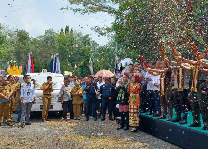 KPU Lampung Timur Gelar Kirab Pemilu